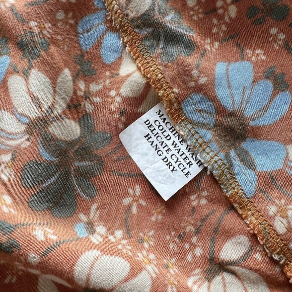 Floral print Top. Perfect Summer blouse. Size XL - Picture 10 of 11